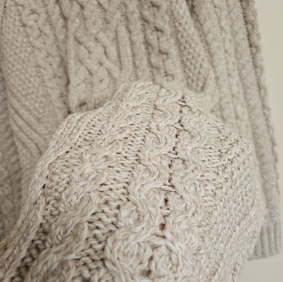 Real Irish Wool Sweater Aran Sweater Market Cable Knit Cozy Tunic Top Size M - Picture 6 of 9